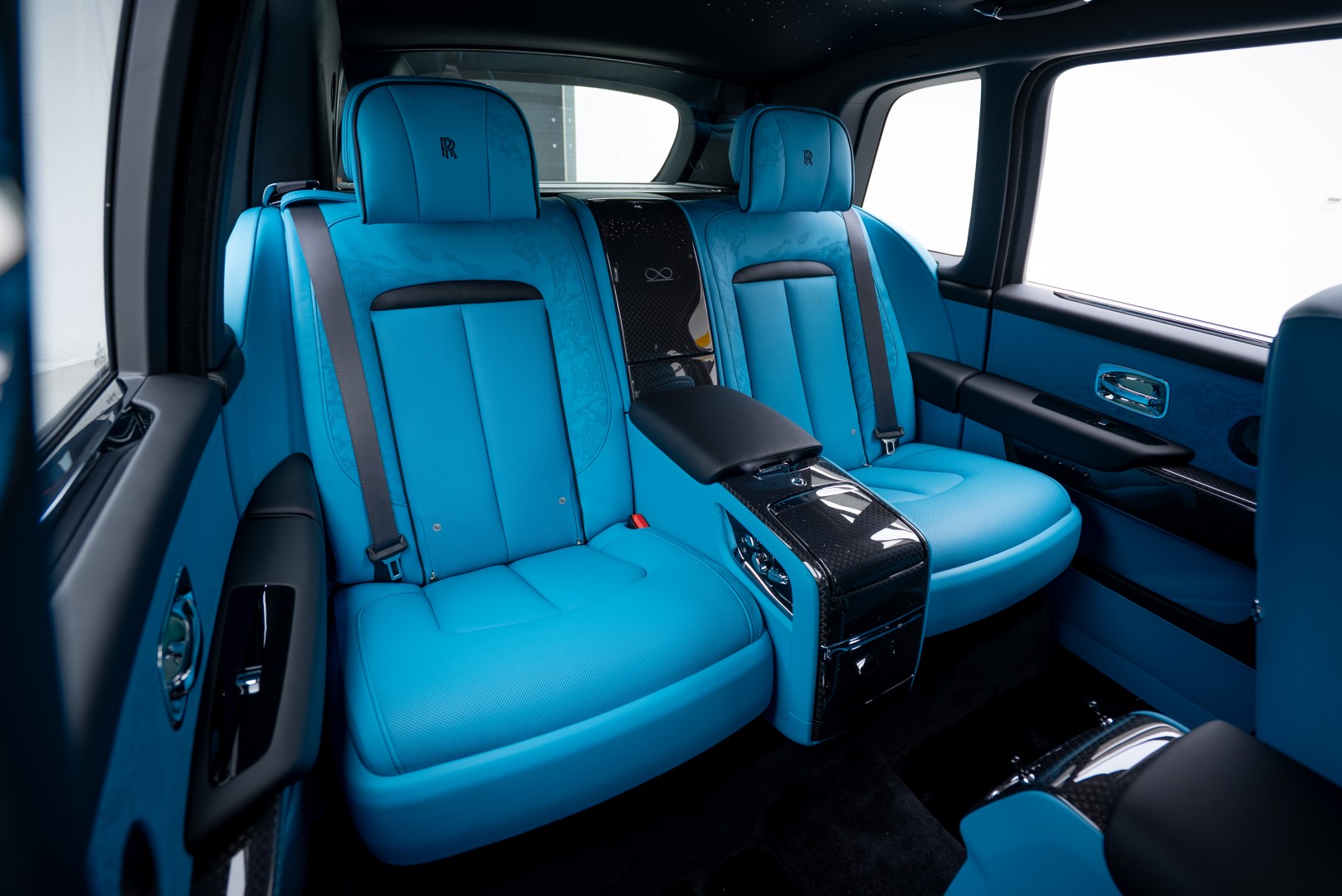 2026 ROLLS ROYCE CULLINAN | BLACK BADGE | CLOUD DESIGN INTERIOR | FULL OPTION